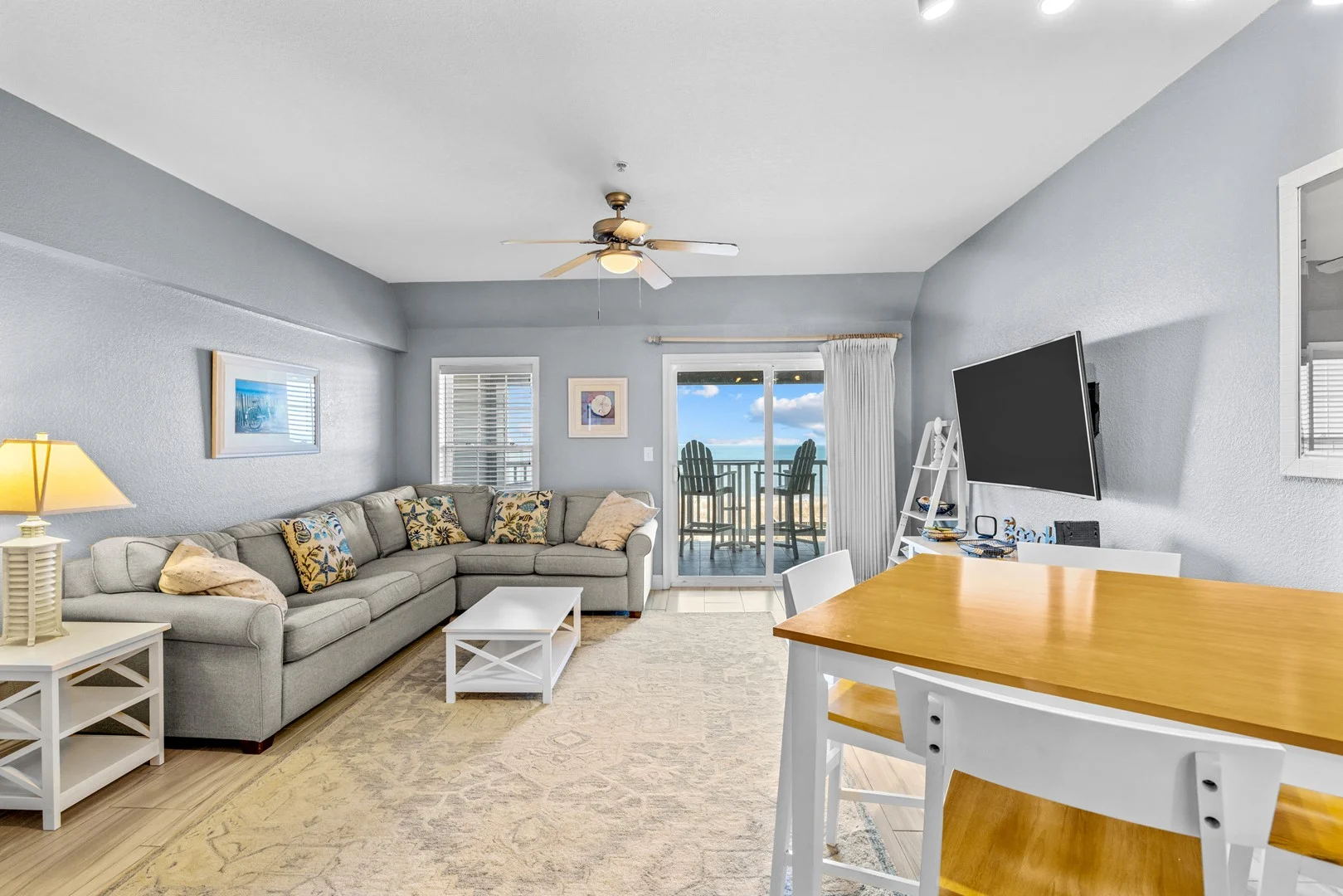 Thing To Do 1-Bedroom Condos